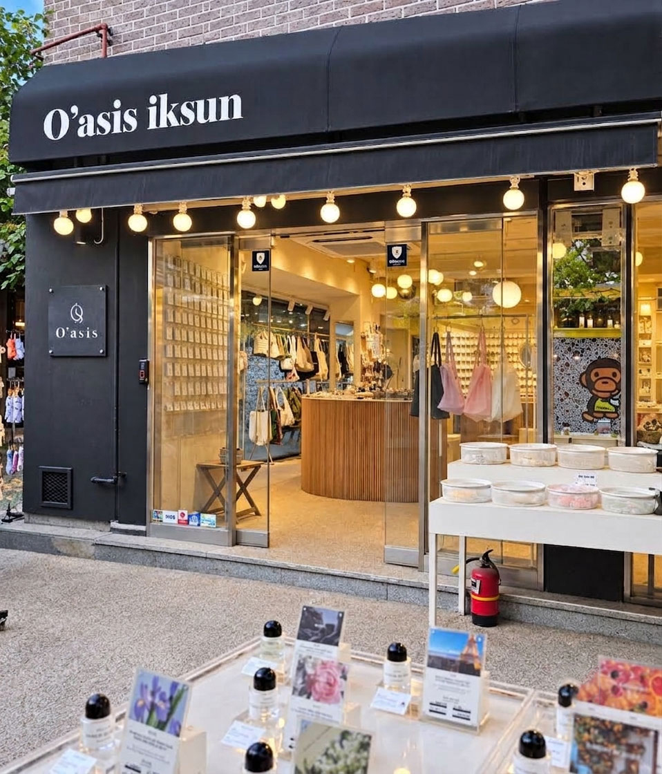 A modern accessories boutique with warm lights in Ikseon-dong
